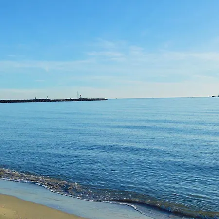 Cabine, Piscine, Parking Prive, Proche Et Port - Cap D'agde - Fr-1-249-412 *